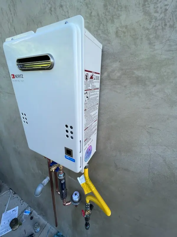Tankless water heater installation for Ben Oaks homes